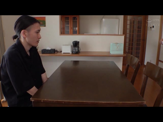 隣のお姉さんの無自覚なTバック尻コキ誘惑に撃沈して夢中で…