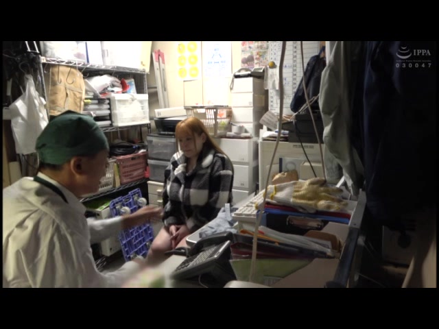 万引き スーパーの人妻たち ●破壊力抜群な超乳超尻妻
