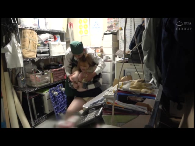 万引き スーパーの人妻たち ●破壊力抜群な超乳超尻妻