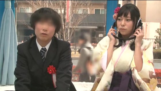 マジックミラー号　大学卒業式を終えたばかりの友達同士の男女が初乗車！Hなゲームでお互いのオナニーを見せ合ったら火が付いて“思い出SEX”までしてしまうのか！？３