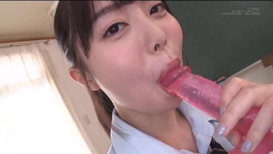 合計10発ザーメン！1日中ず〜っとおちんちんをしゃぶり続けて大満足　フェラチオ大好き美少女 百瀬あすか